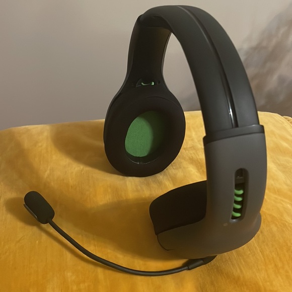 PDP - LVL50 Wireless Stereo Gaming Headset for Xbox - Black - Picture 9 of 10